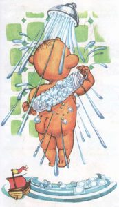 Мальчик в душе моется